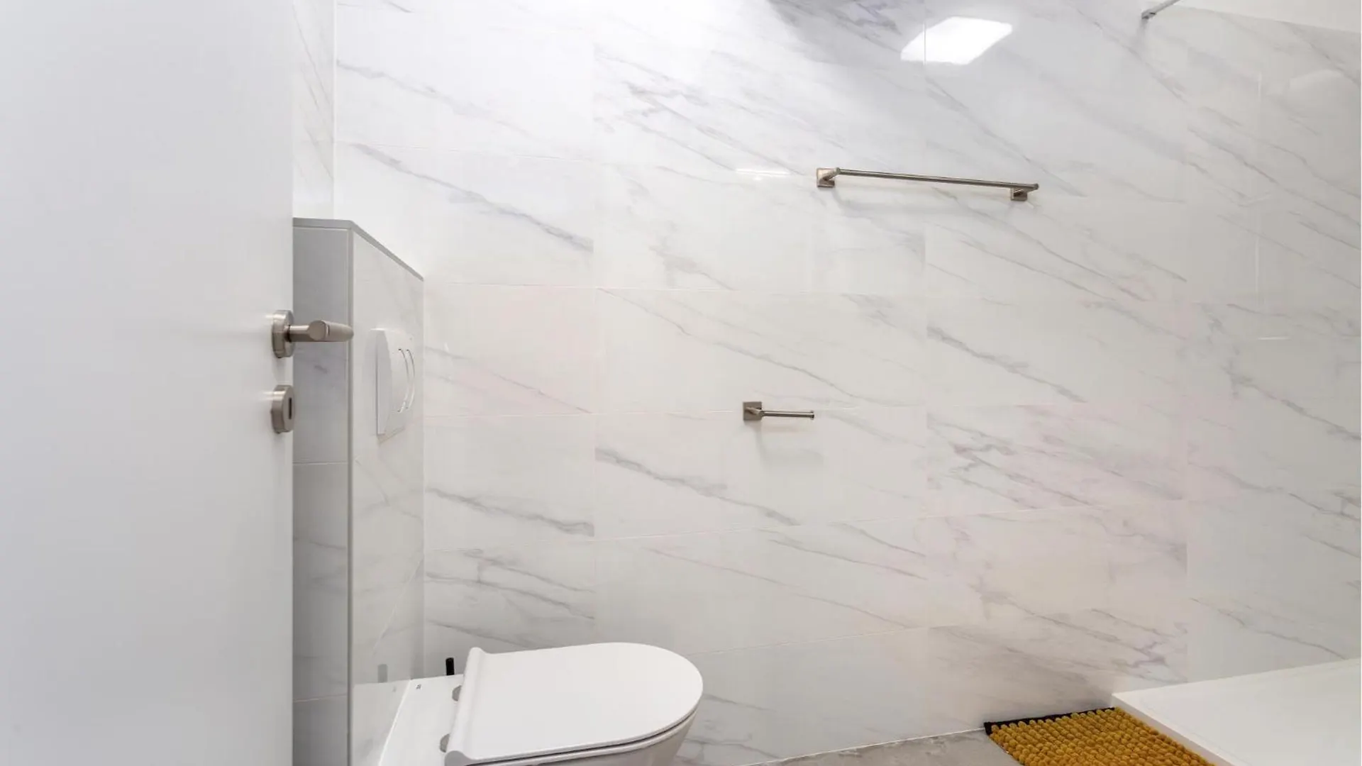 Nice Apartment In Pinezici With Kitchen