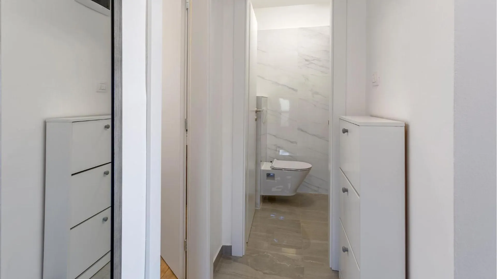 Nice Apartment In Pinezici With Kitchen