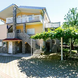 Posavec Pinezići